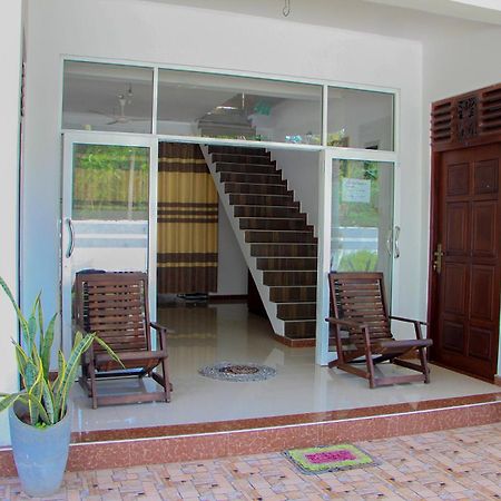 Sasmika Villa Surf And Yoga Hostel Weligama Exteriér fotografie