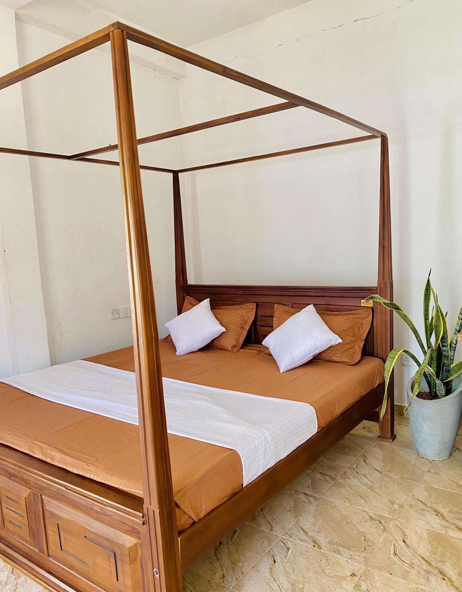 Sasmika Villa Surf And Yoga Hostel Weligama Exteriér fotografie